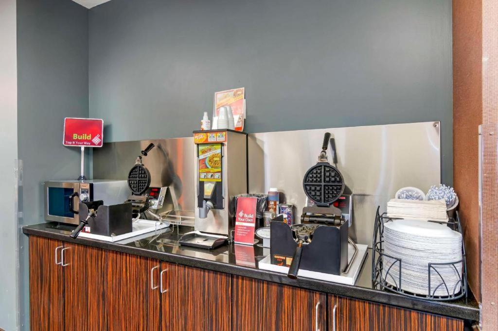 Best Western Plus Olathe Hotel Екстер'єр фото