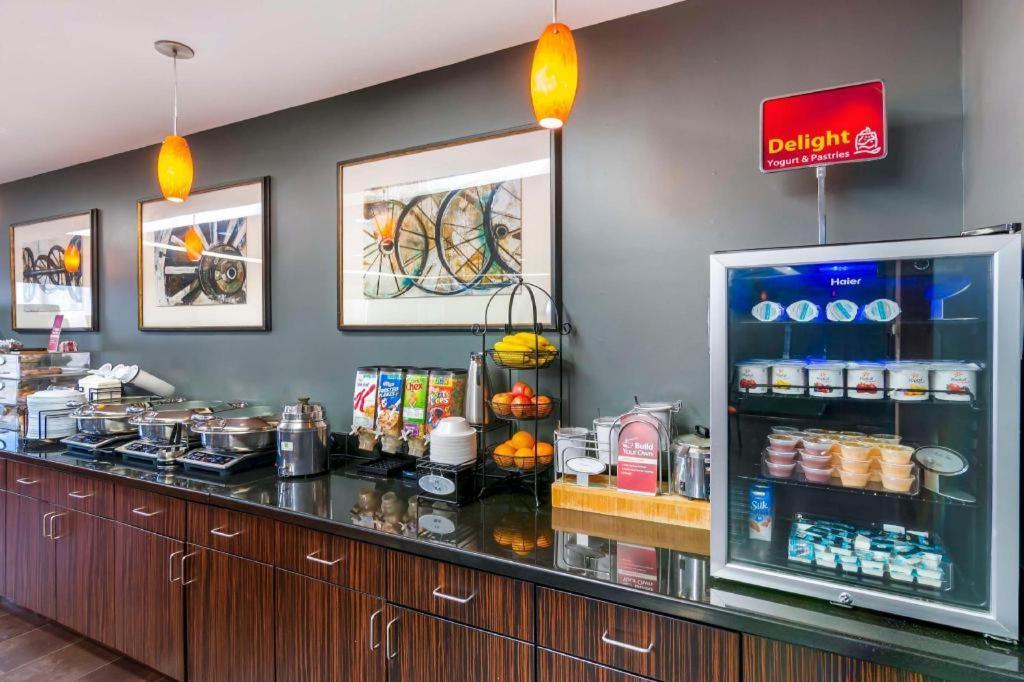 Best Western Plus Olathe Hotel Екстер'єр фото
