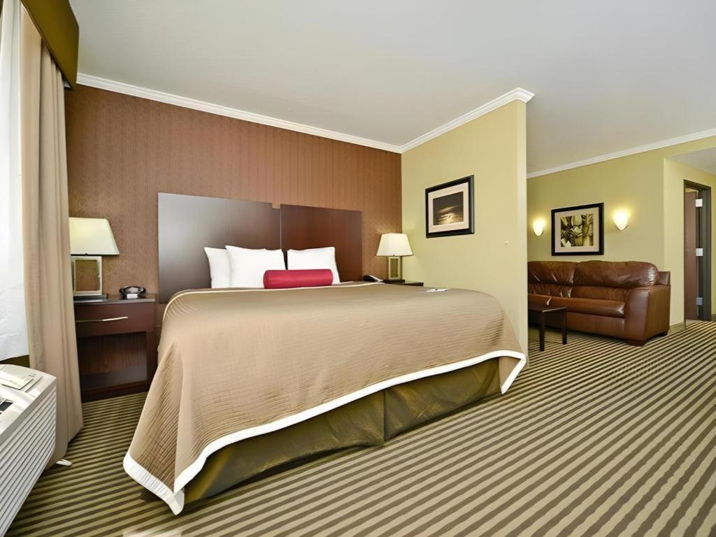 Best Western Plus Olathe Hotel Екстер'єр фото