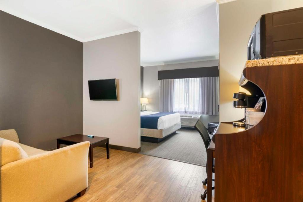 Best Western Plus Olathe Hotel Екстер'єр фото