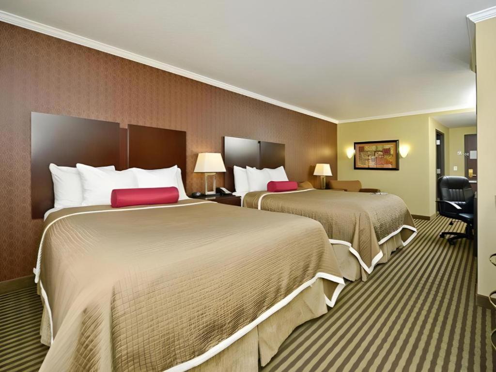 Best Western Plus Olathe Hotel Екстер'єр фото